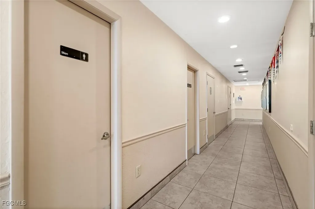 917 SE 47th Terrace Cape Coral FL 33904