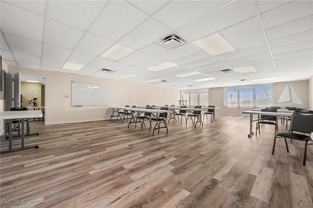 917 SE 47th Terrace Cape Coral FL 33904