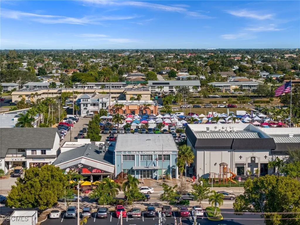 917 SE 47th Terrace Cape Coral FL 33904