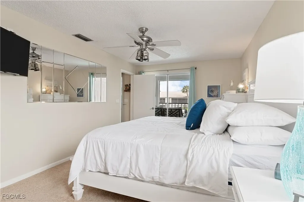 1005 SE 40th Street Cape Coral FL 33904