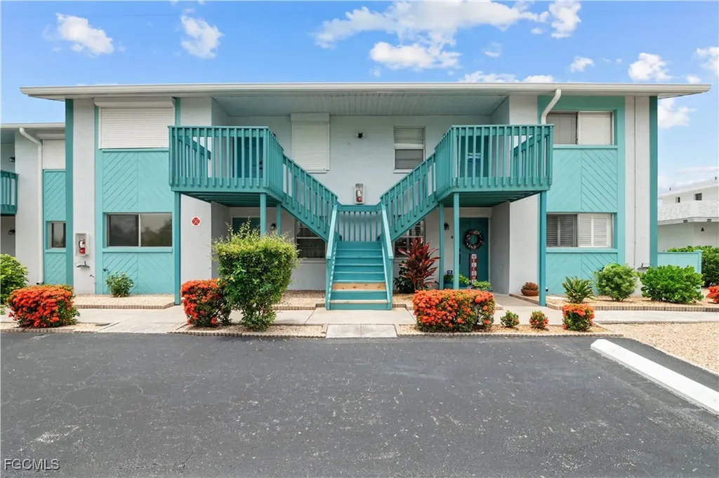 1005 SE 40th Street Cape Coral FL 33904