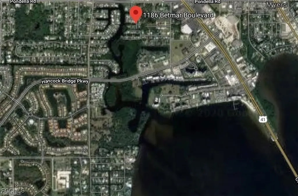1186 Betmar Boulevard North Fort Myers FL 33903