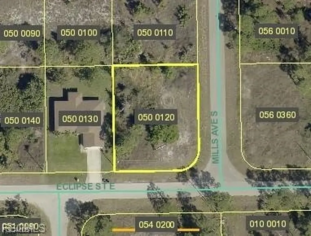 1127 Eclipse Street E Lehigh Acres FL 33974