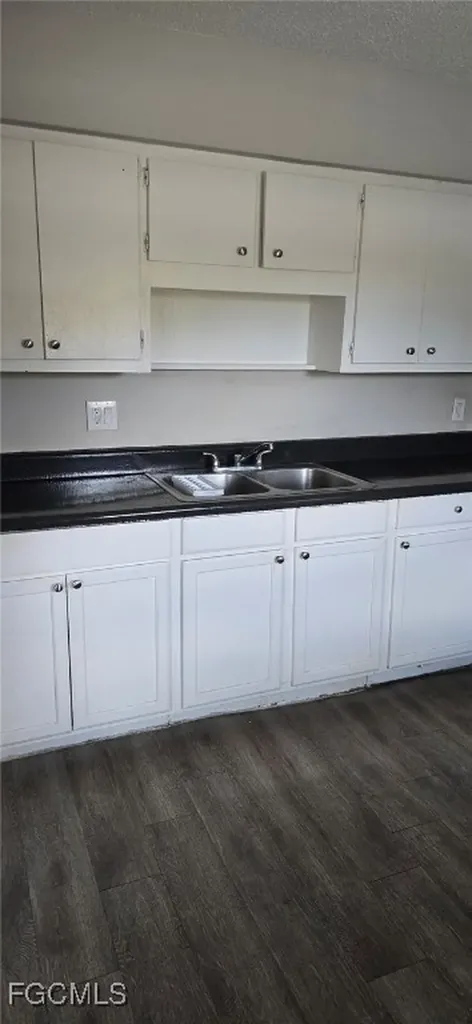 2670 Broadway Fort Myers FL 33901
