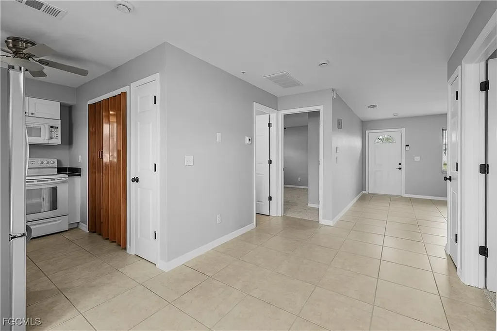 4012/4014 SW 16th Place Cape Coral FL 33914