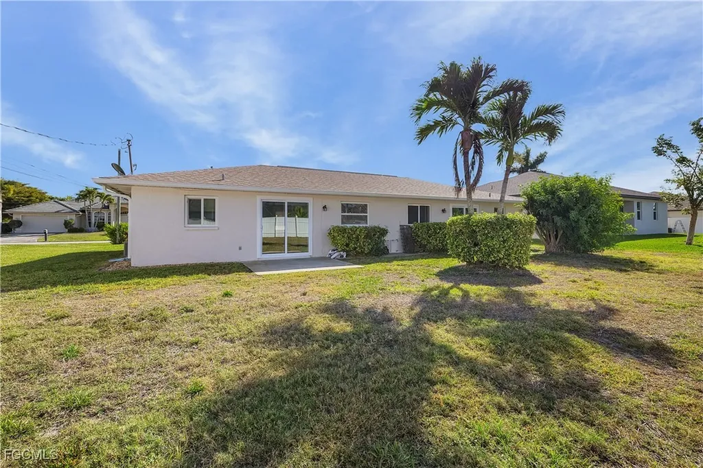 4012/4014 SW 16th Place Cape Coral FL 33914