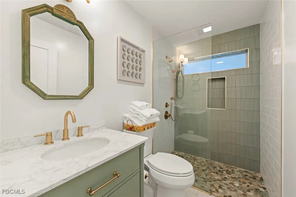 3009 Singing Wind Drive Sanibel FL 33957