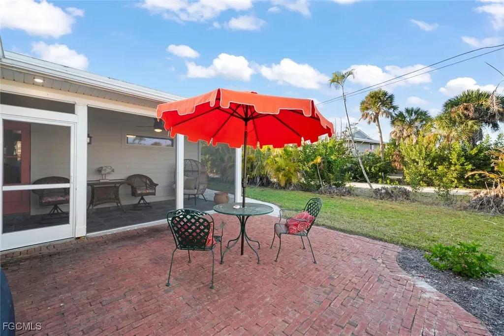 3009 Singing Wind Drive Sanibel FL 33957