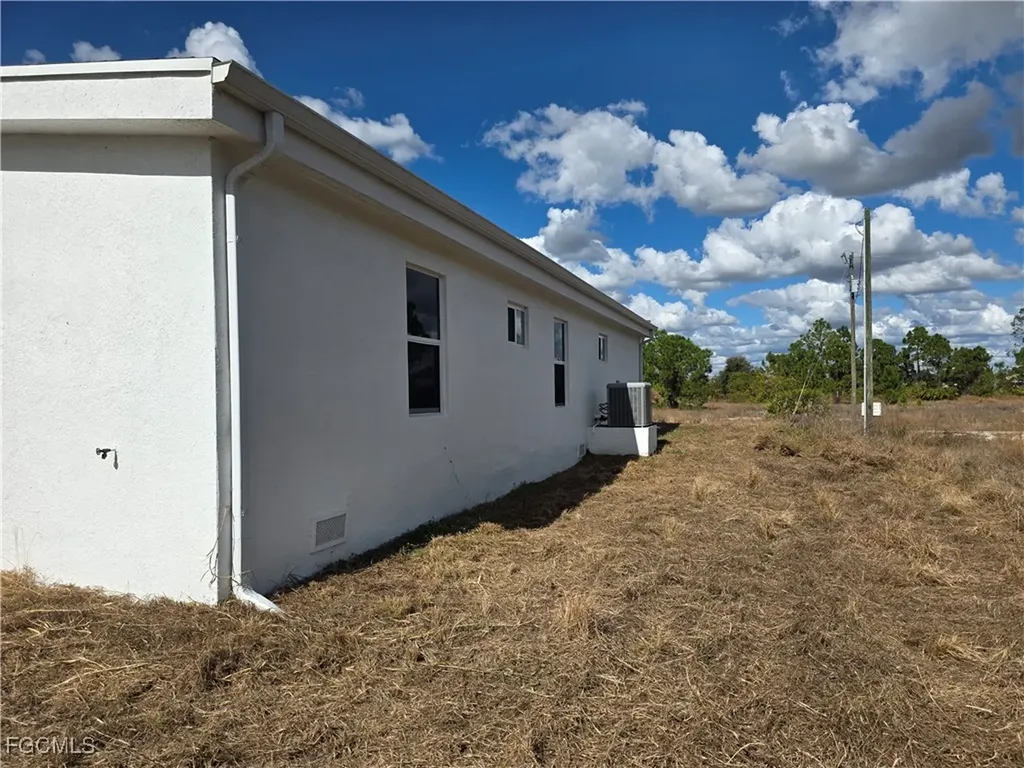 2615 32nd Street SW Lehigh Acres FL 33976