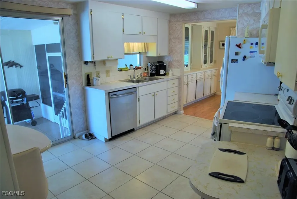 189 Nicklaus Boulevard North Fort Myers FL 33903