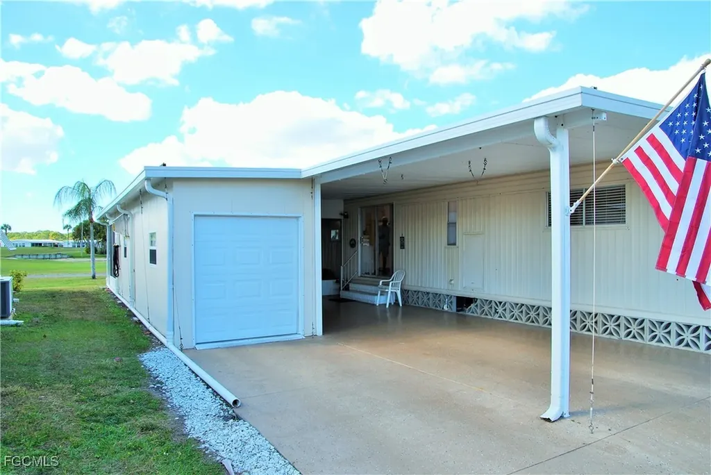 189 Nicklaus Boulevard North Fort Myers FL 33903