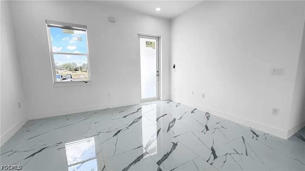 2503 E 16th Street Lehigh Acres FL 33972