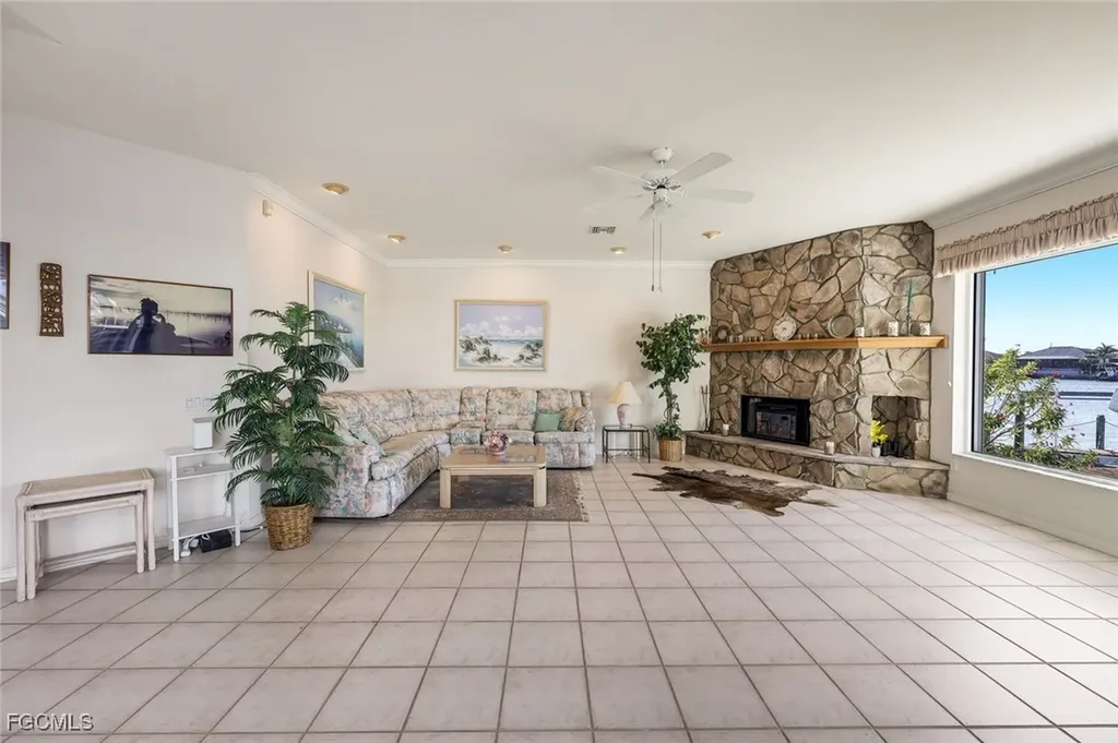 4640 NW 33rd Terrace Cape Coral FL 33993