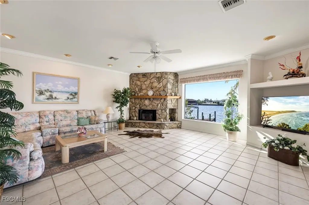 4640 NW 33rd Terrace Cape Coral FL 33993