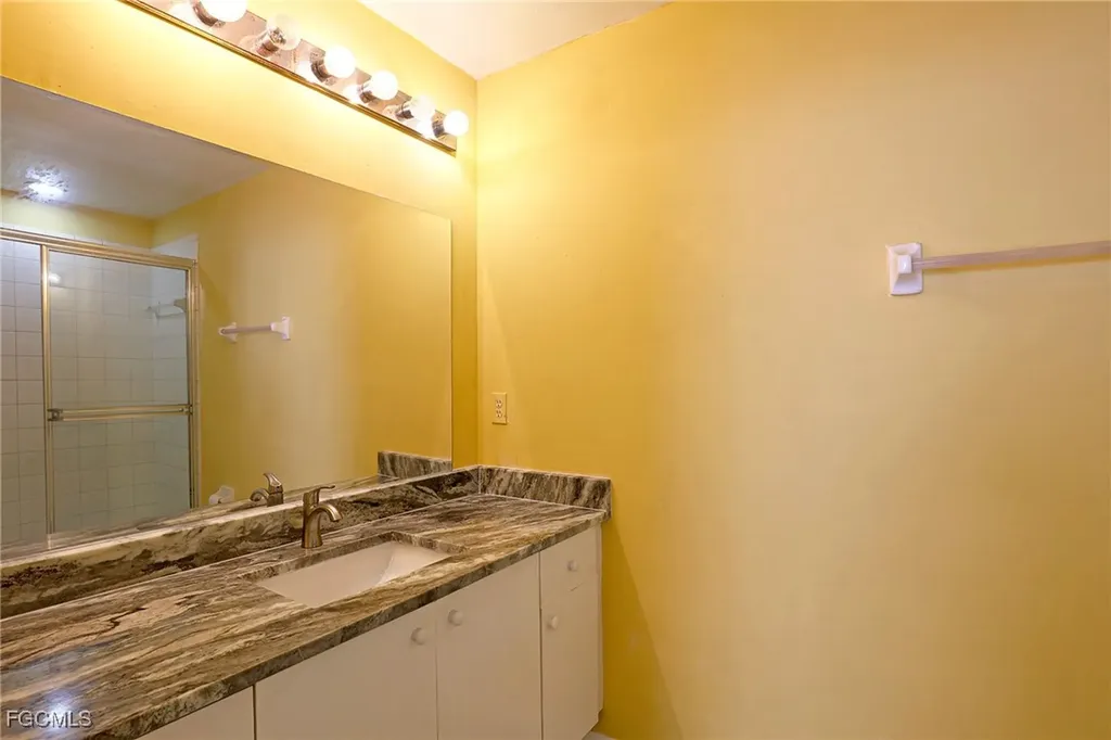 4259 Bellasol Circle Fort Myers FL 33916
