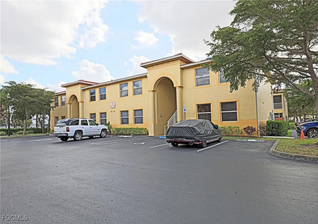4259 Bellasol Circle Fort Myers FL 33916