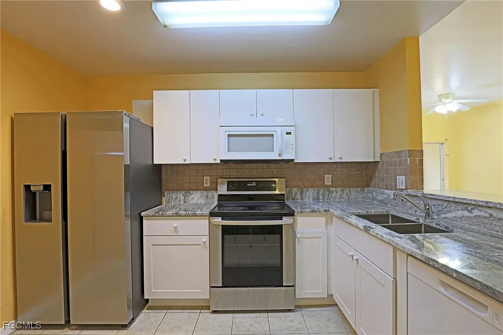 4259 Bellasol Circle Fort Myers FL 33916