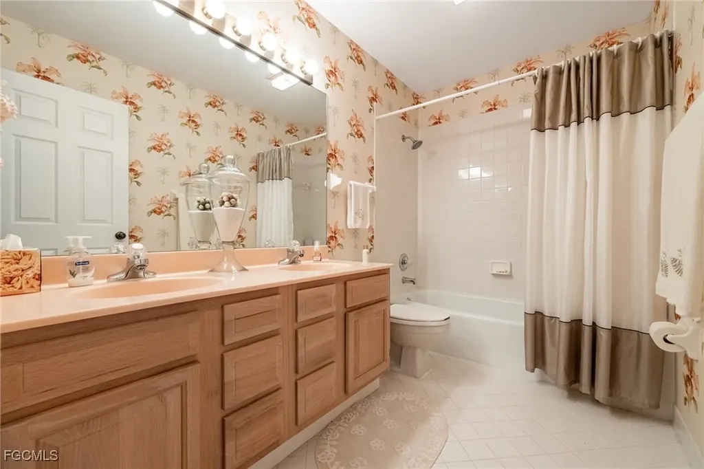 108 Ridgewood Avenue Clewiston FL 33440