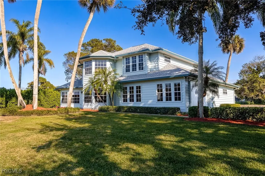 108 Ridgewood Avenue Clewiston FL 33440