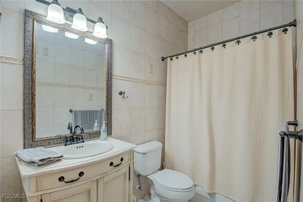 2226 Carnaby Court Lehigh Acres FL 33973