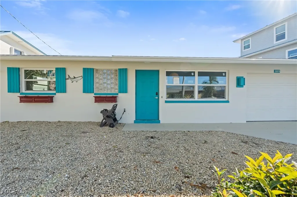 11828 Island Avenue Matlacha FL 33993