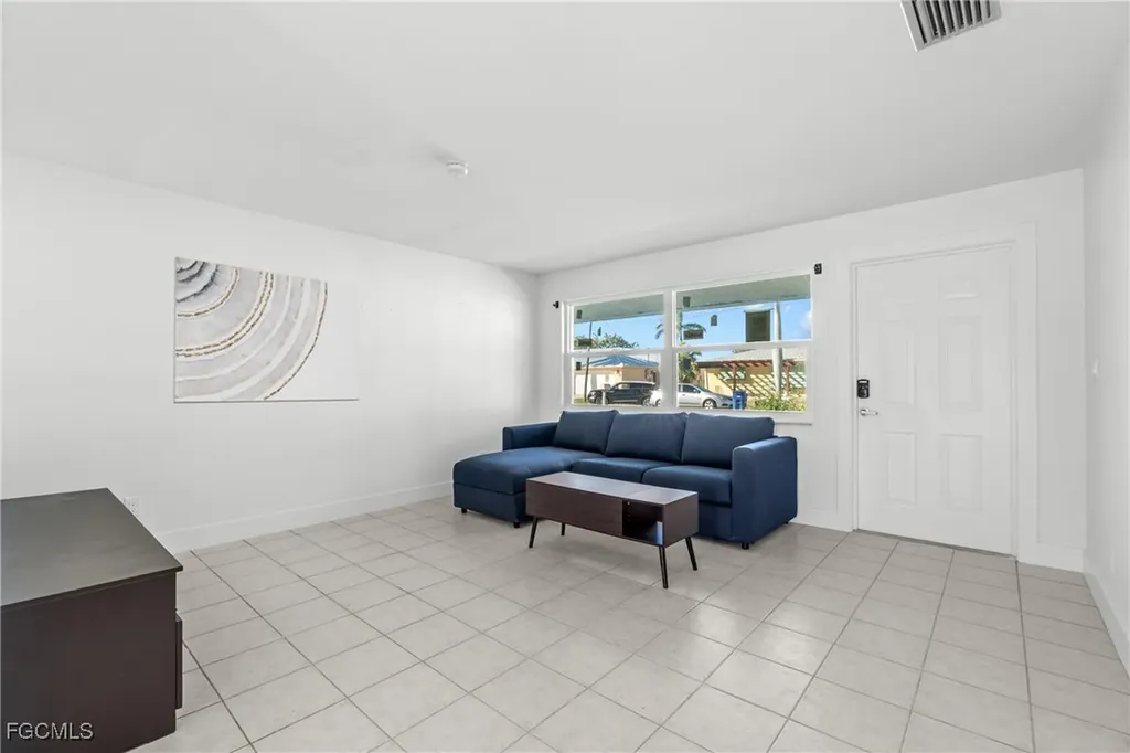 11828 Island Avenue Matlacha FL 33993