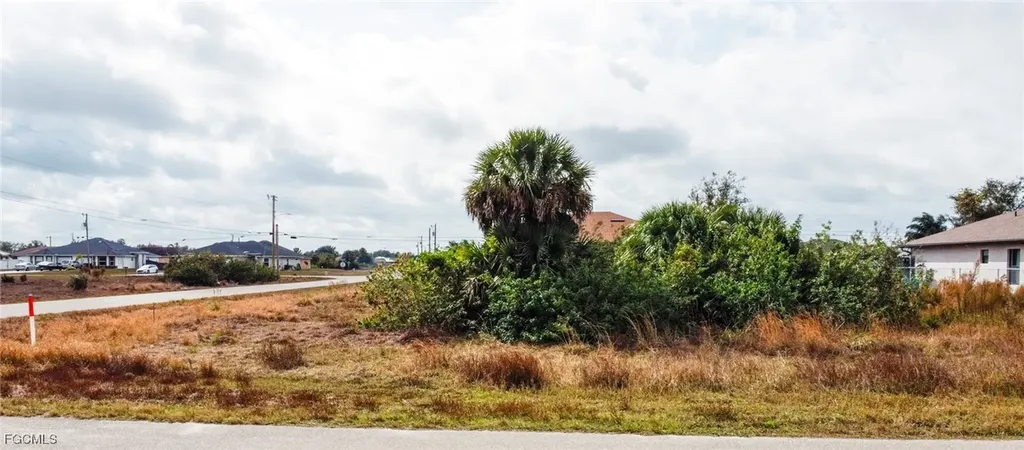 364 Poplar Street Lehigh Acres FL 33974