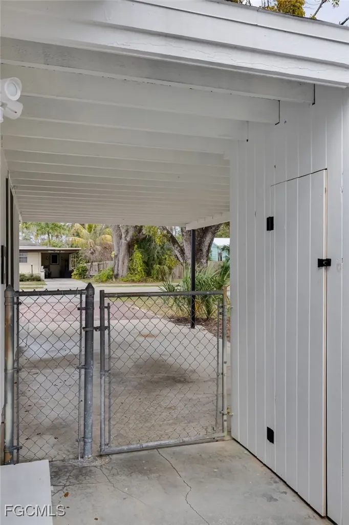1542 Coconut Drive Fort Myers FL 33901