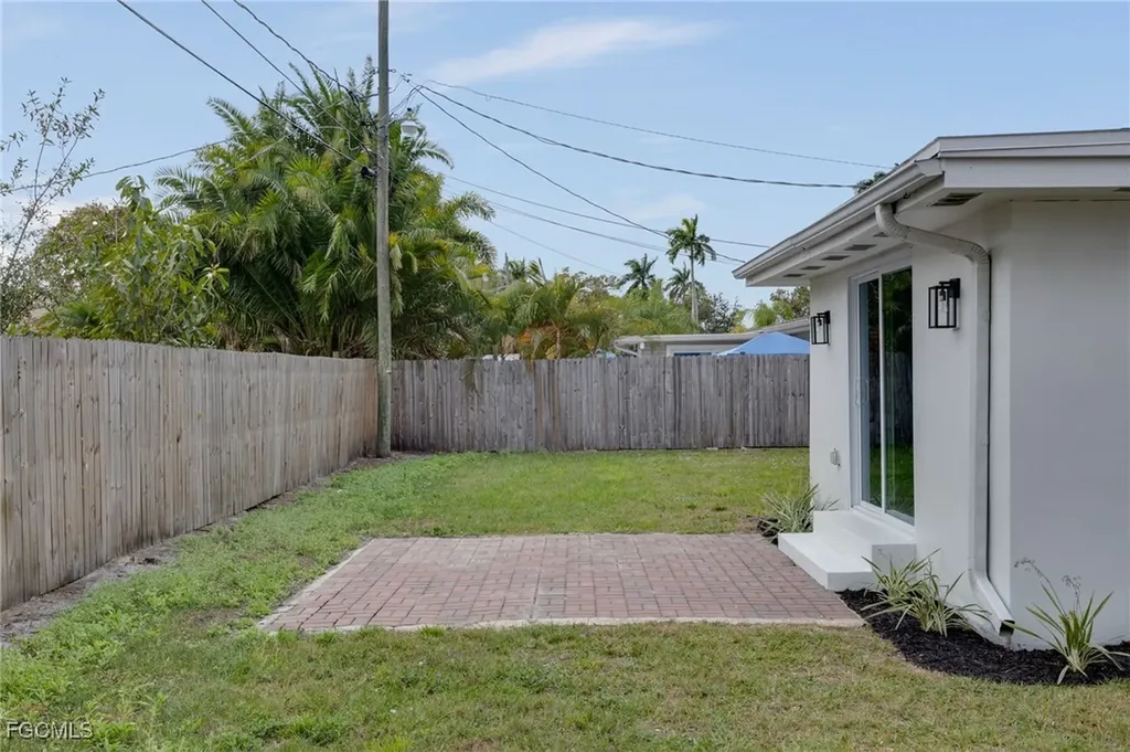 1542 Coconut Drive Fort Myers FL 33901
