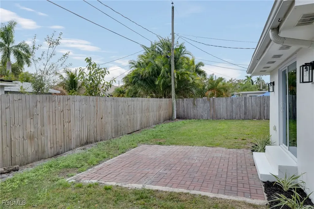 1542 Coconut Drive Fort Myers FL 33901
