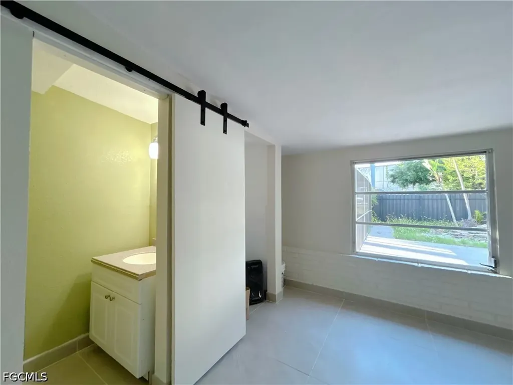 48 W North Shore Avenue North Fort Myers FL 33903