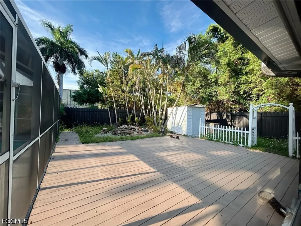 48 W North Shore Avenue North Fort Myers FL 33903