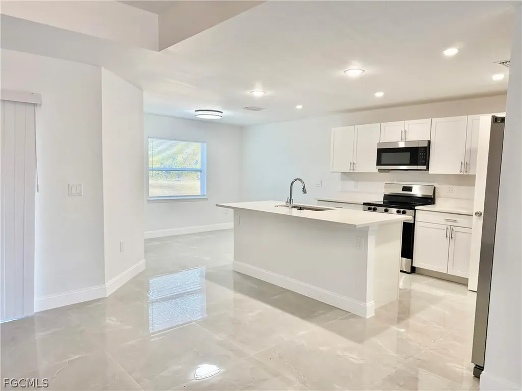 3708 15th Street SW Lehigh Acres FL 33976