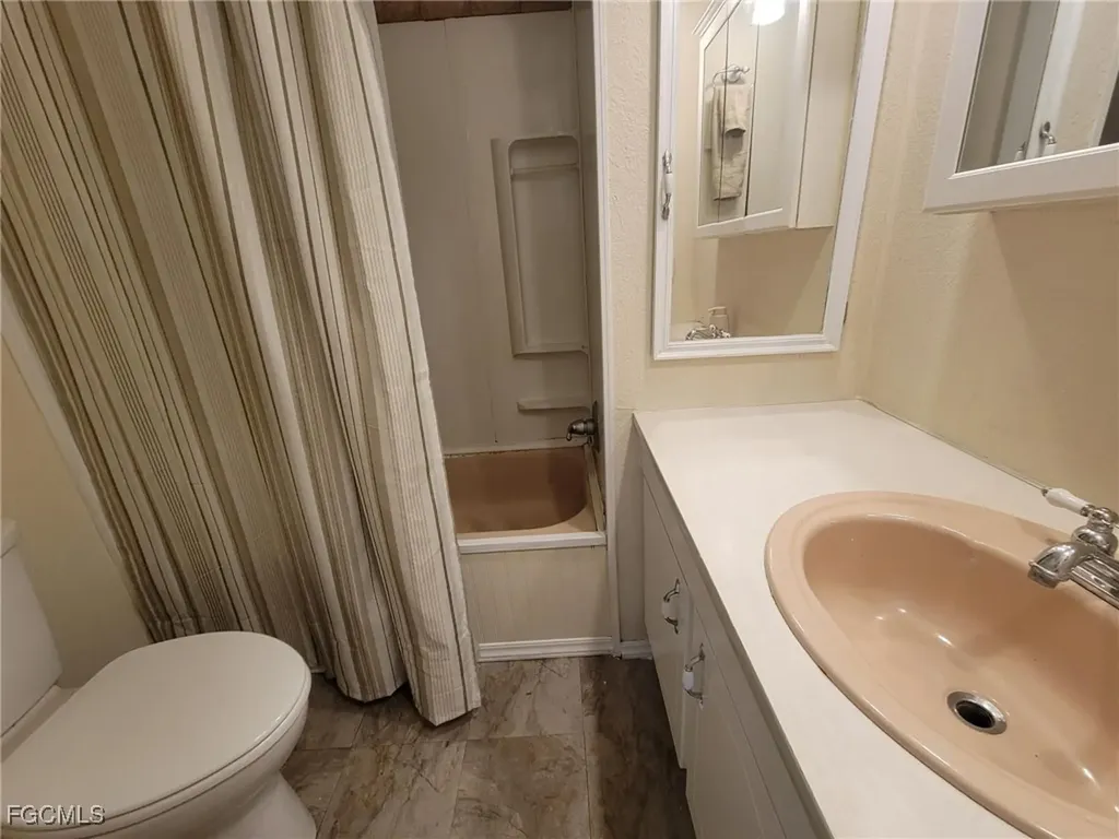 207 Lantern Lane North Fort Myers FL 33917