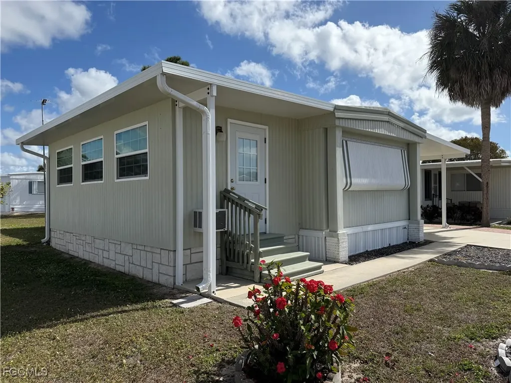 27601 Hale Drive Bonita Springs FL 34135