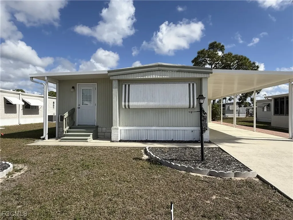 27601 Hale Drive Bonita Springs FL 34135