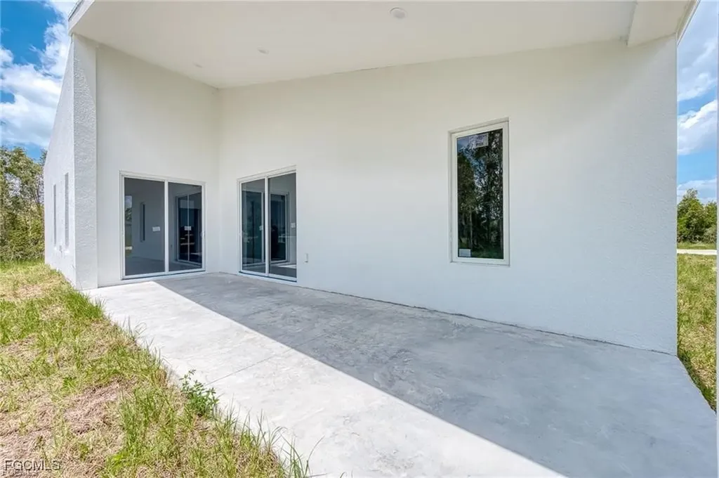 5302 Anita Avenue N Lehigh Acres FL 33971