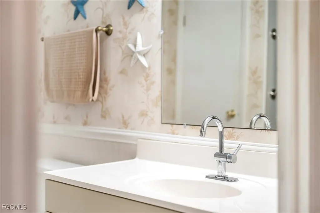 5513 Salem Lane North Fort Myers FL 33917