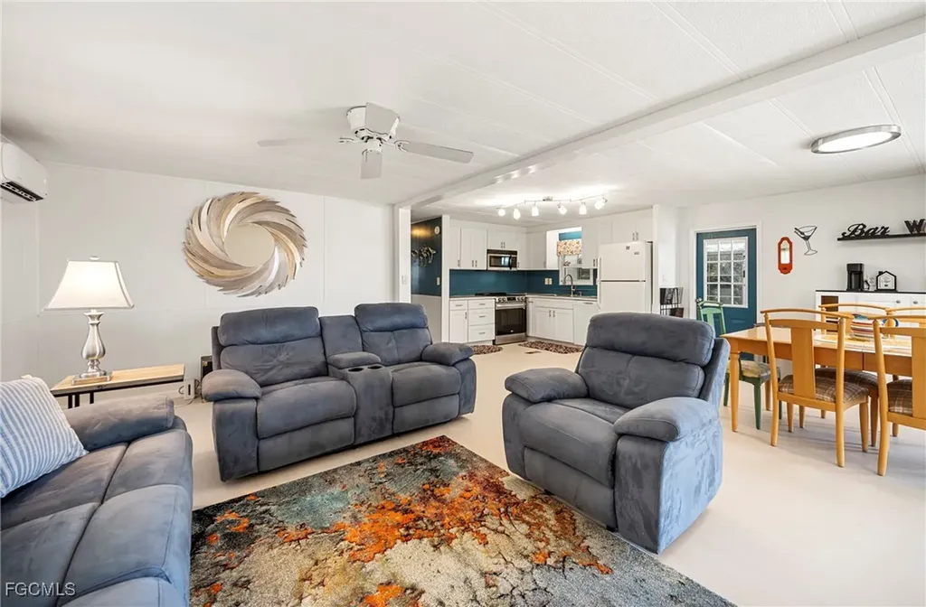 5513 Salem Lane North Fort Myers FL 33917