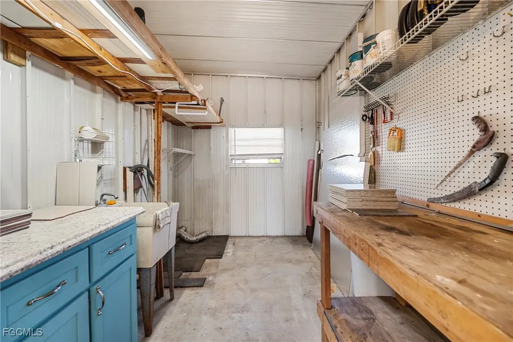 5513 Salem Lane North Fort Myers FL 33917