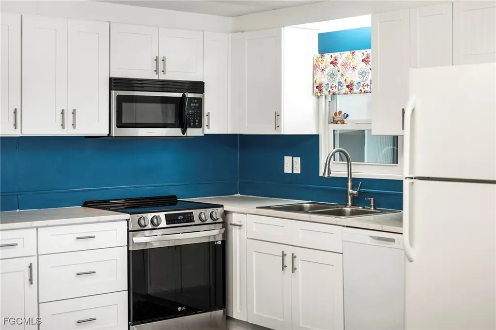 5513 Salem Lane North Fort Myers FL 33917