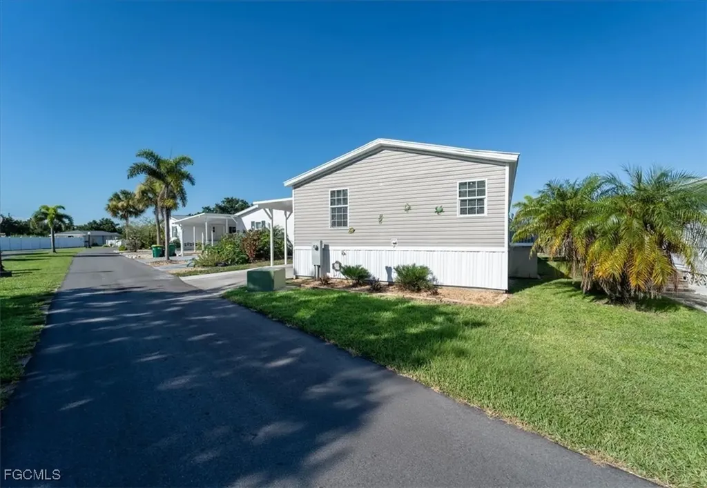 3127 Bayside Parkway Punta Gorda FL 33982