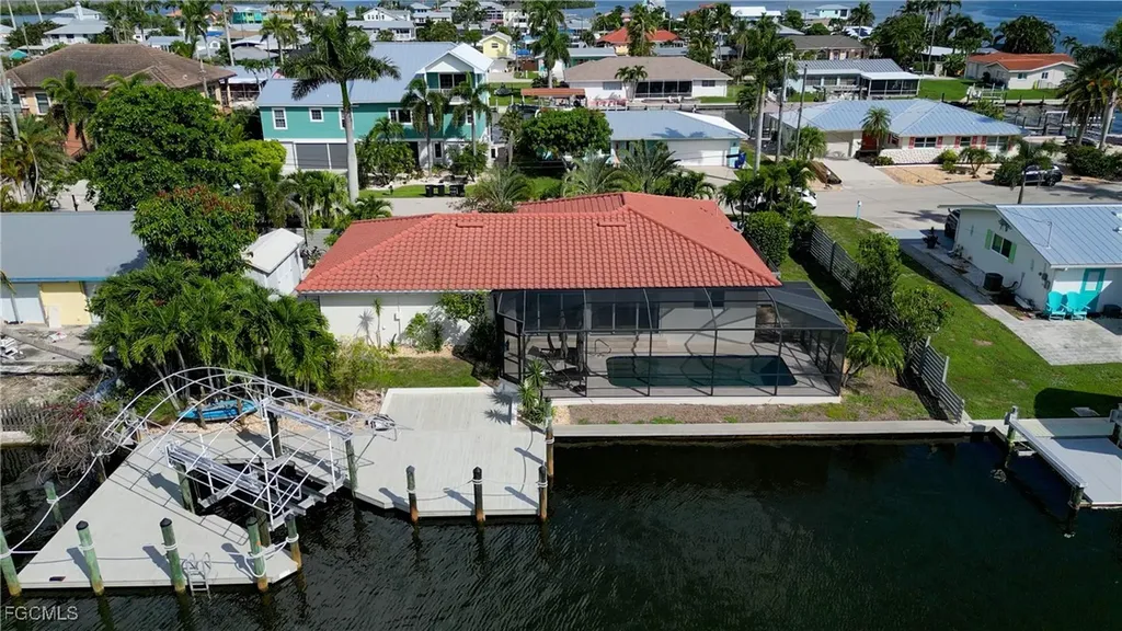 2701 Bruce Street Matlacha FL 33993