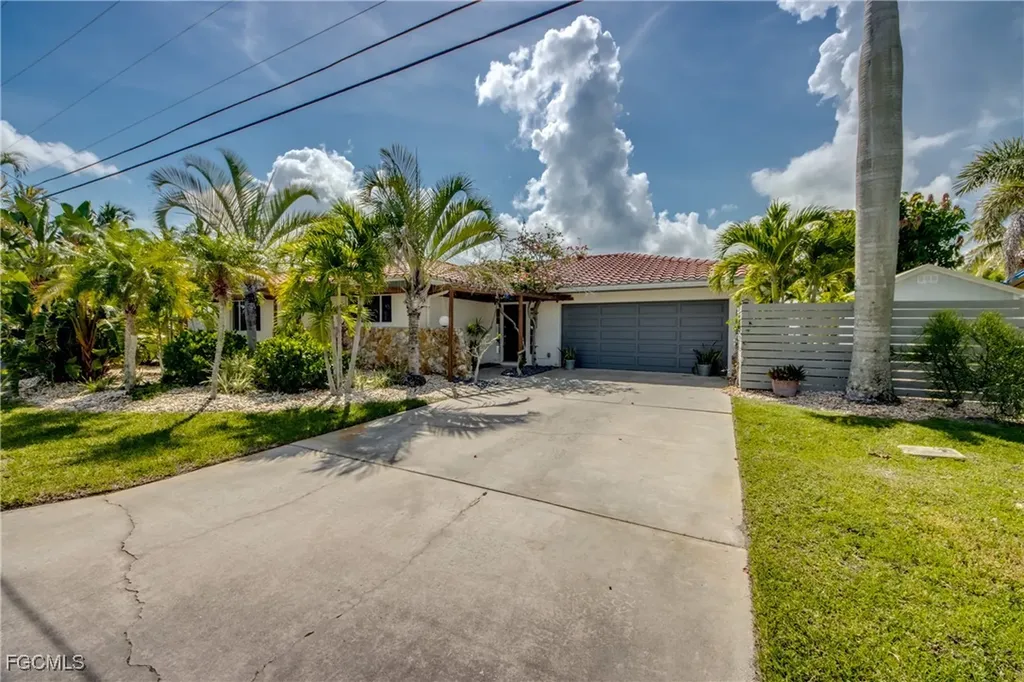 2701 Bruce Street Matlacha FL 33993