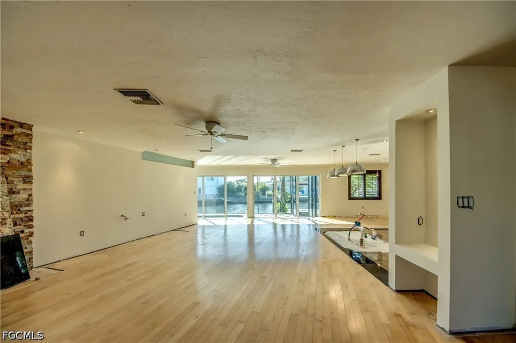 2701 Bruce Street Matlacha FL 33993