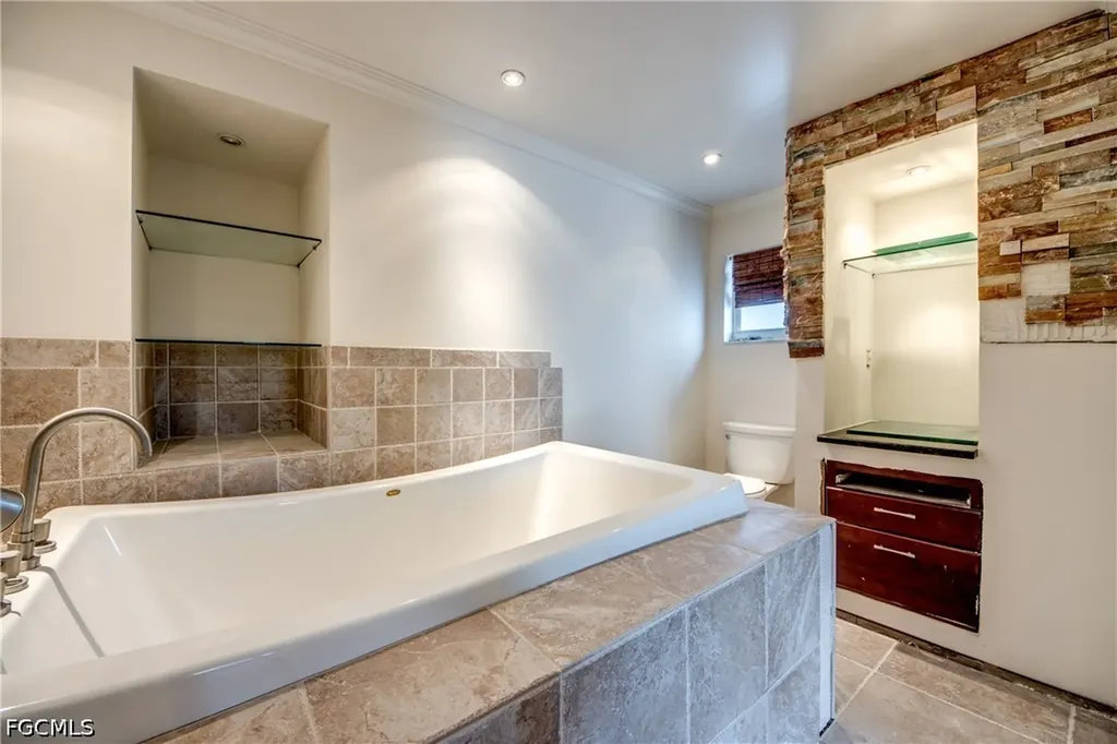 2701 Bruce Street Matlacha FL 33993