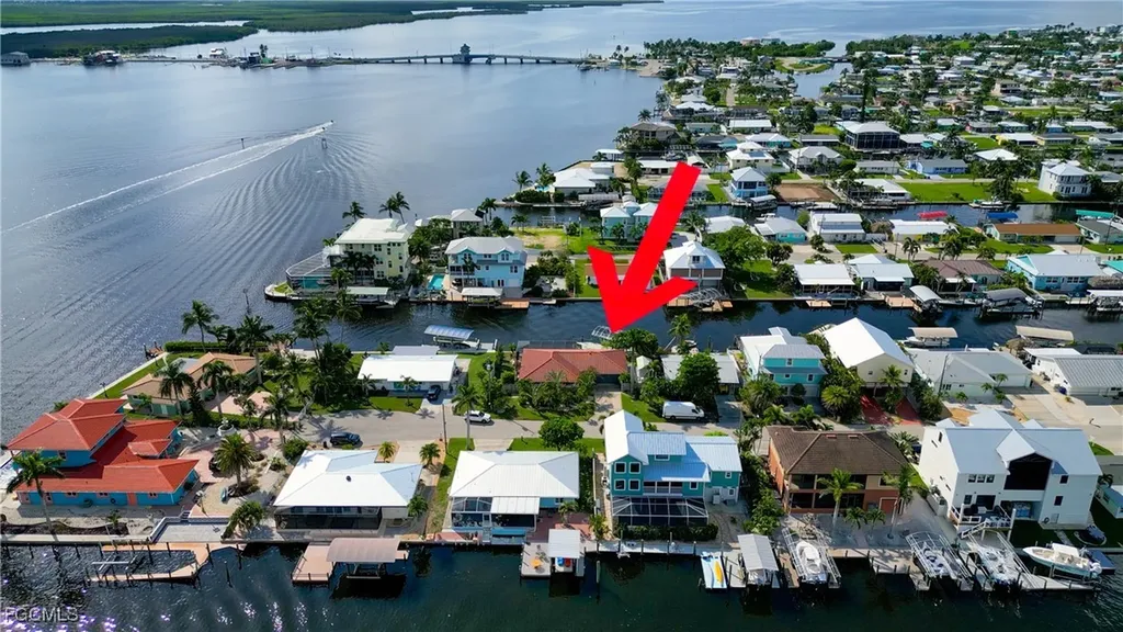 2701 Bruce Street Matlacha FL 33993
