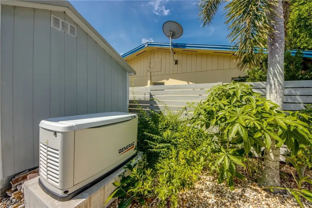 2701 Bruce Street Matlacha FL 33993