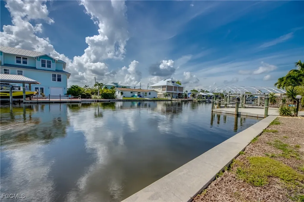 2701 Bruce Street Matlacha FL 33993