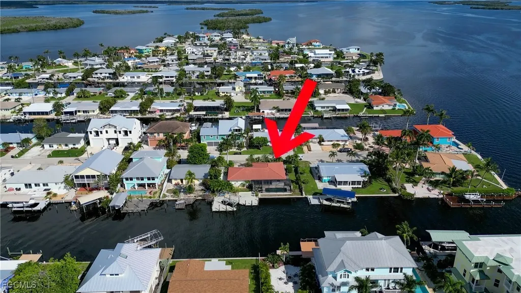 2701 Bruce Street Matlacha FL 33993